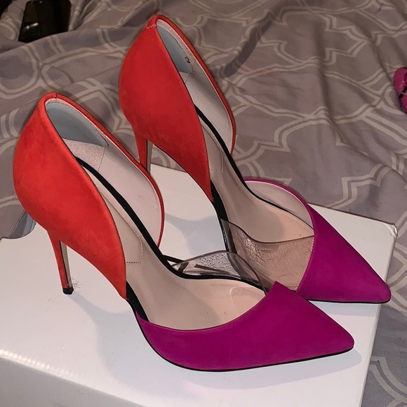 Pumps - Picture 2 of 5